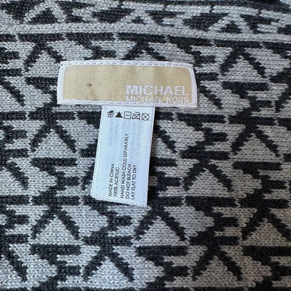 Michael Kors Black and Grey Monogram logo Knit Scarf - Picture 2 of 2